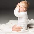 Comprender los hitos cognitivos en los bebés
