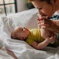 Comprender los hitos cognitivos de los bebés